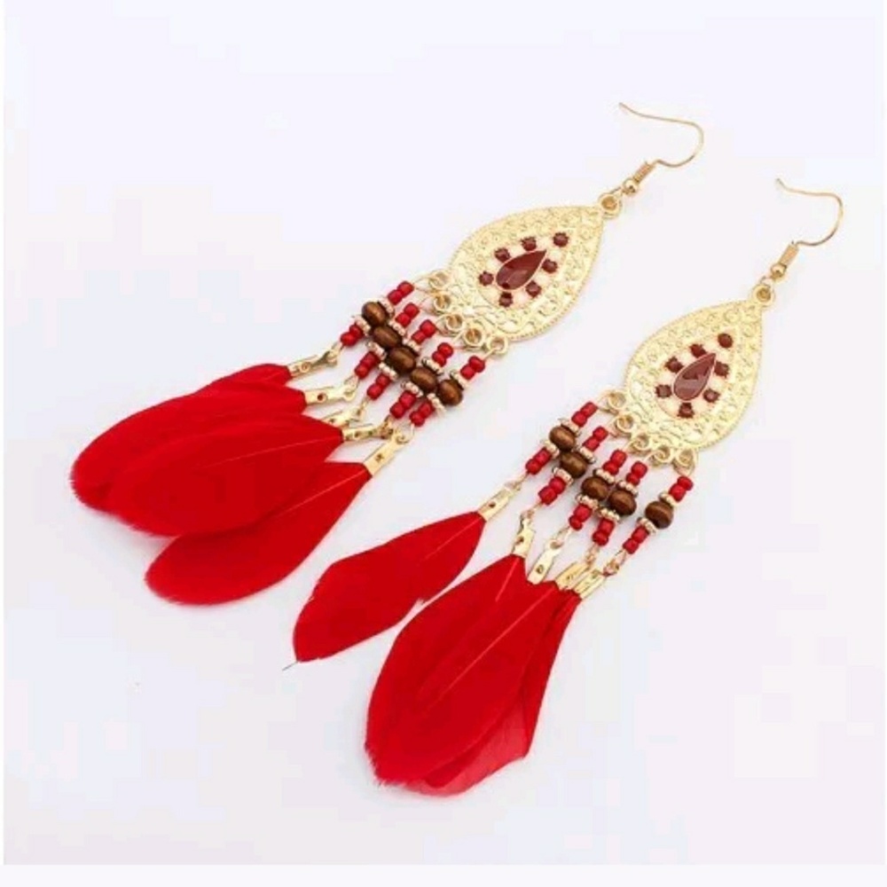 Earrings BOHO Gold Alloy with beads feathers.